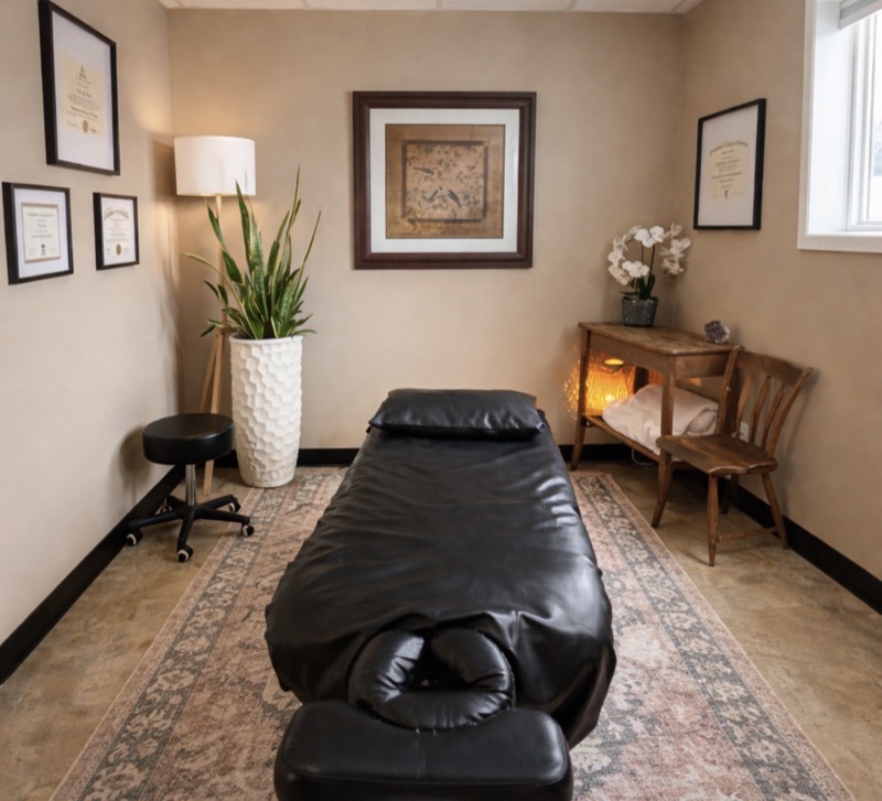 Resolve Integrated Health treatment room in Brantford